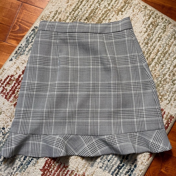 Zara mid thigh gingham skirt - Picture 2 of 5